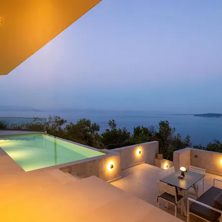 Nomade Agios Ioannis Peristerion